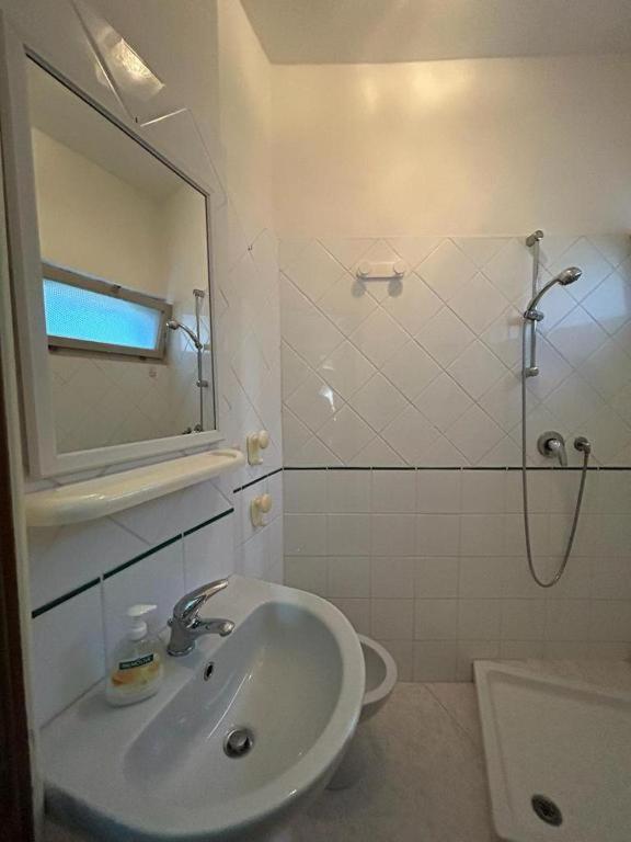 Pm 5 Via Sicilia Guest House Alghero Buitenkant foto