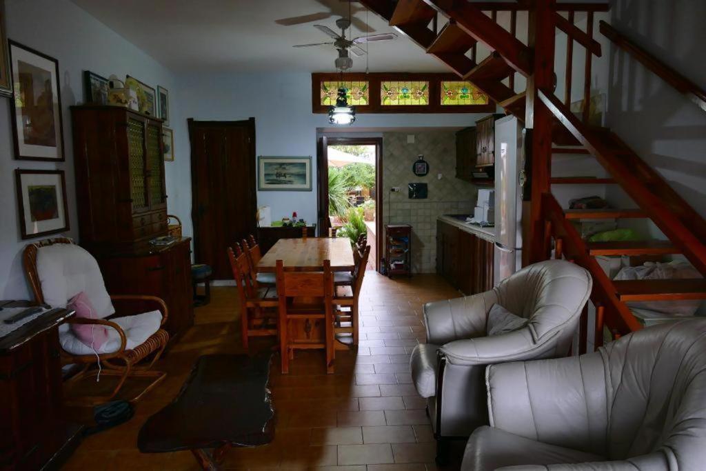 Pm 5 Via Sicilia Guest House Alghero Buitenkant foto